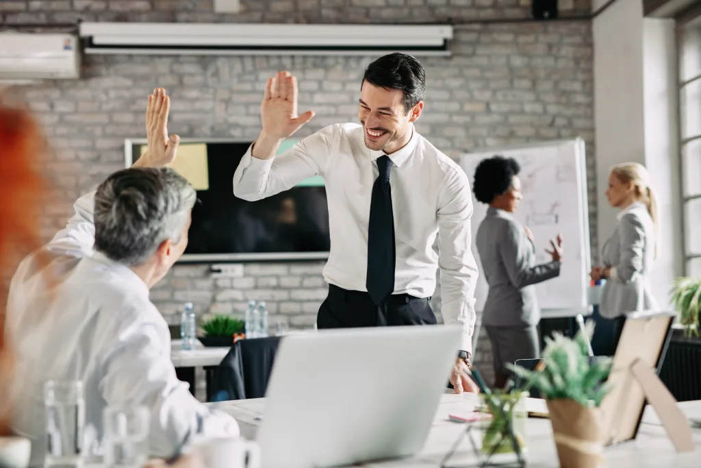 what are the difference between leadership and management